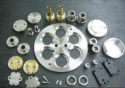 真空輥加工.jpg 真空輥加工.jpg