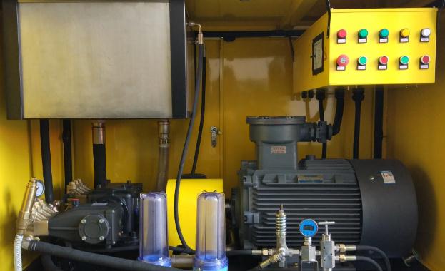 真空輥裝配清洗.jpg 真空輥裝配清洗.jpg