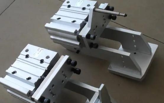 氣脹卡盤夾具在加工中的兩種安裝方式.jpg 氣脹卡盤夾具在加工中的兩種安裝方式.jpg