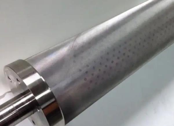 真空輥高速自動仿形加工.jpg 真空輥高速自動仿形加工.jpg