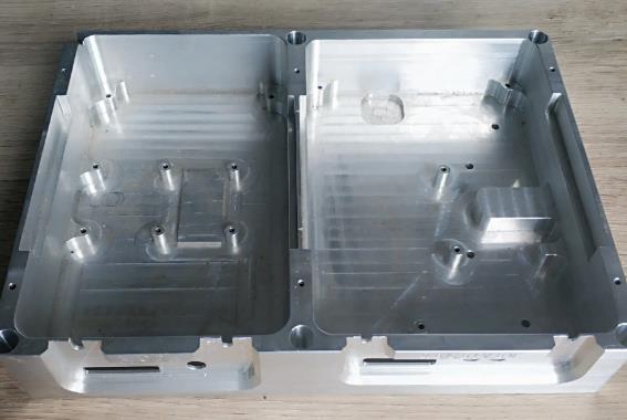 制定箱體零件加工工序規程.jpg 制定箱體零件加工工序規程.jpg