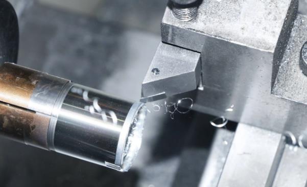 吸附輥加工中的機床回轉誤差.jpg 吸附輥加工中的機床回轉誤差.jpg